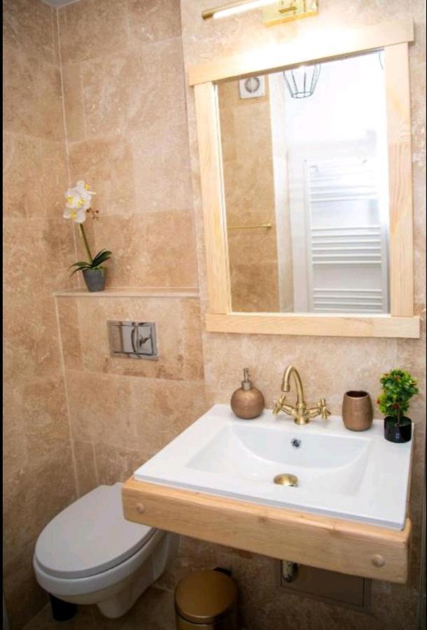 Apartament Daria Tîrgu Ocna Exterior foto
